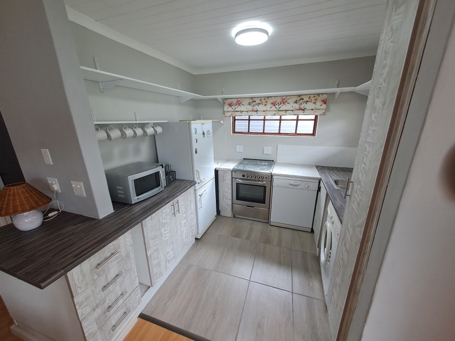 To Let 2 Bedroom Property for Rent in Richmond Hill Eastern Cape